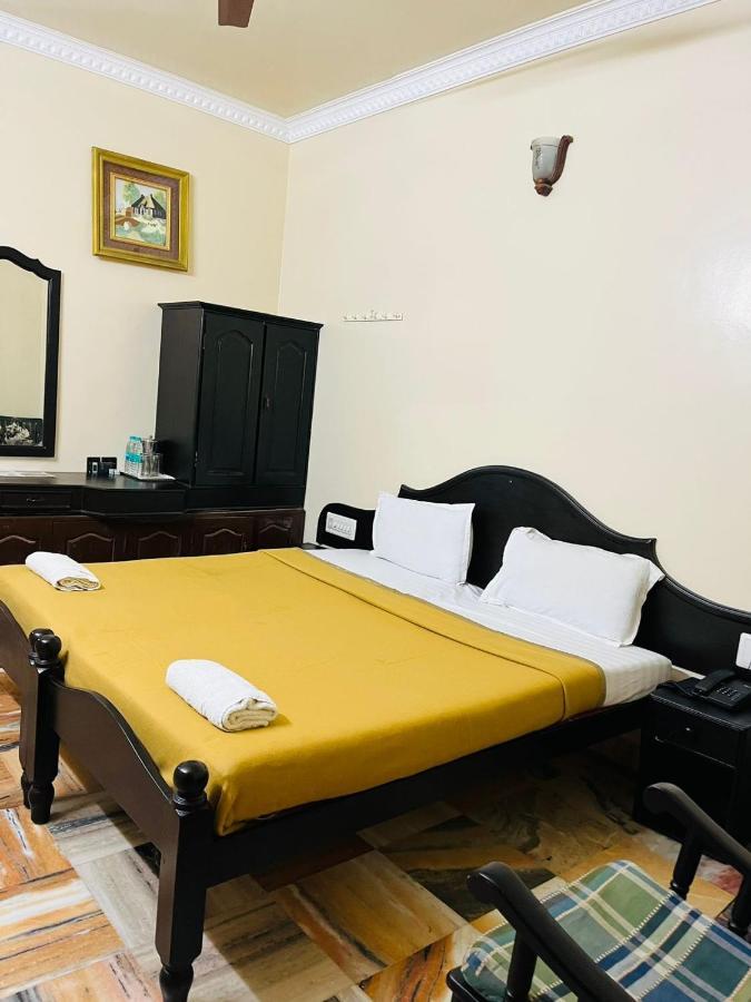Hotel Hill Town Coorg マディケーリ エクステリア 写真